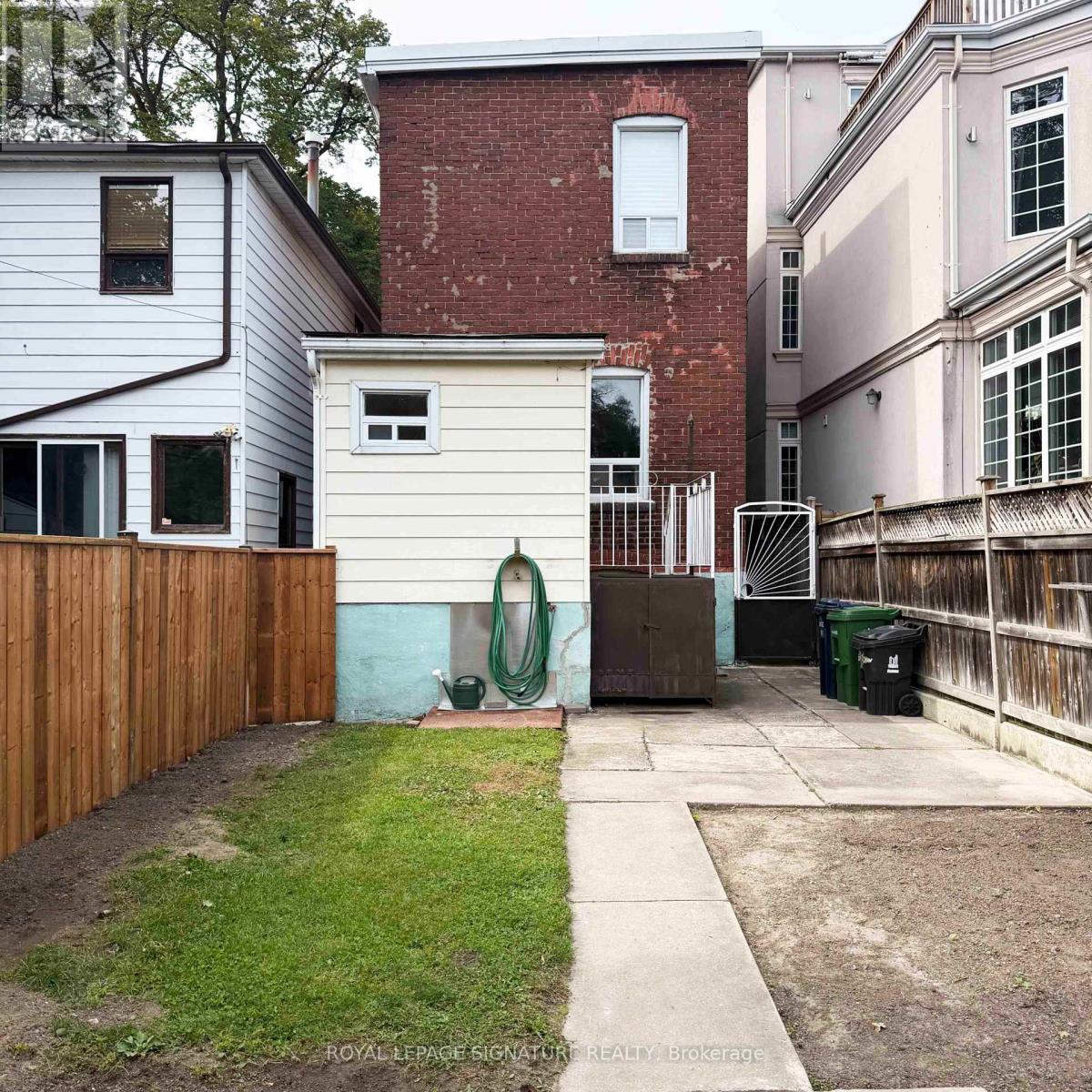 45 Eaton Avenue, Toronto, Ontario  M4J 2Z4 - Photo 3 - E13866114