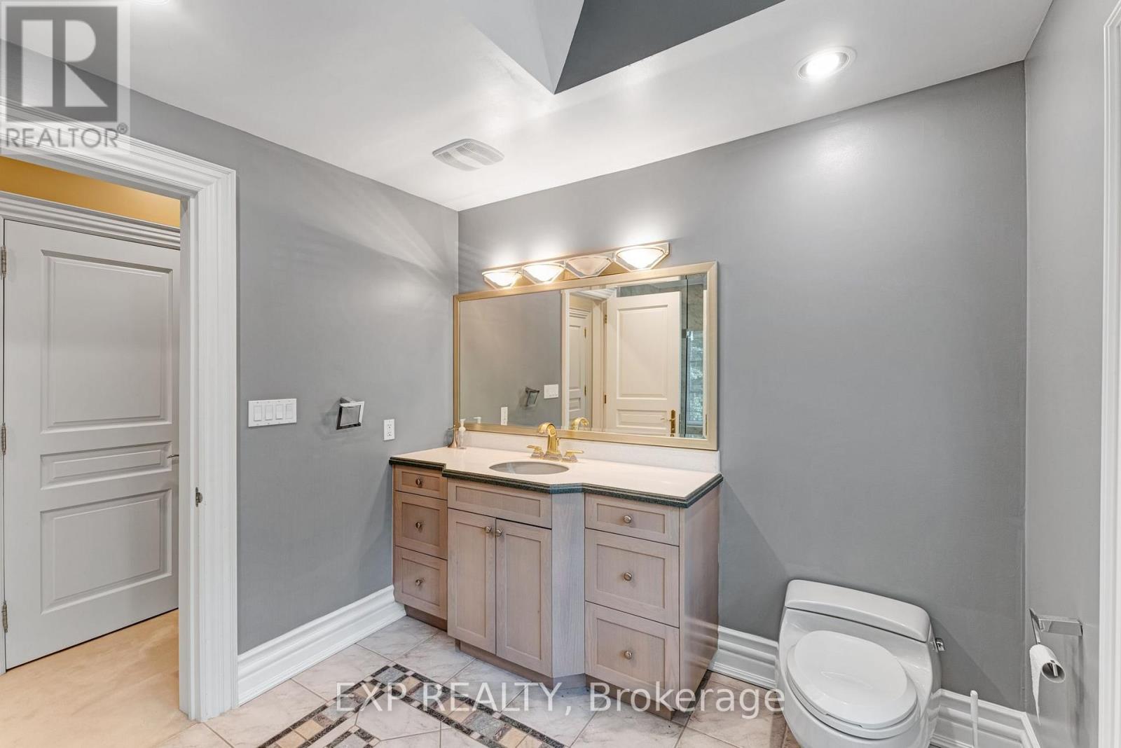 65 Offord Crescent, Aurora, Ontario  L4G 0K5 - Photo 32 - N13865974