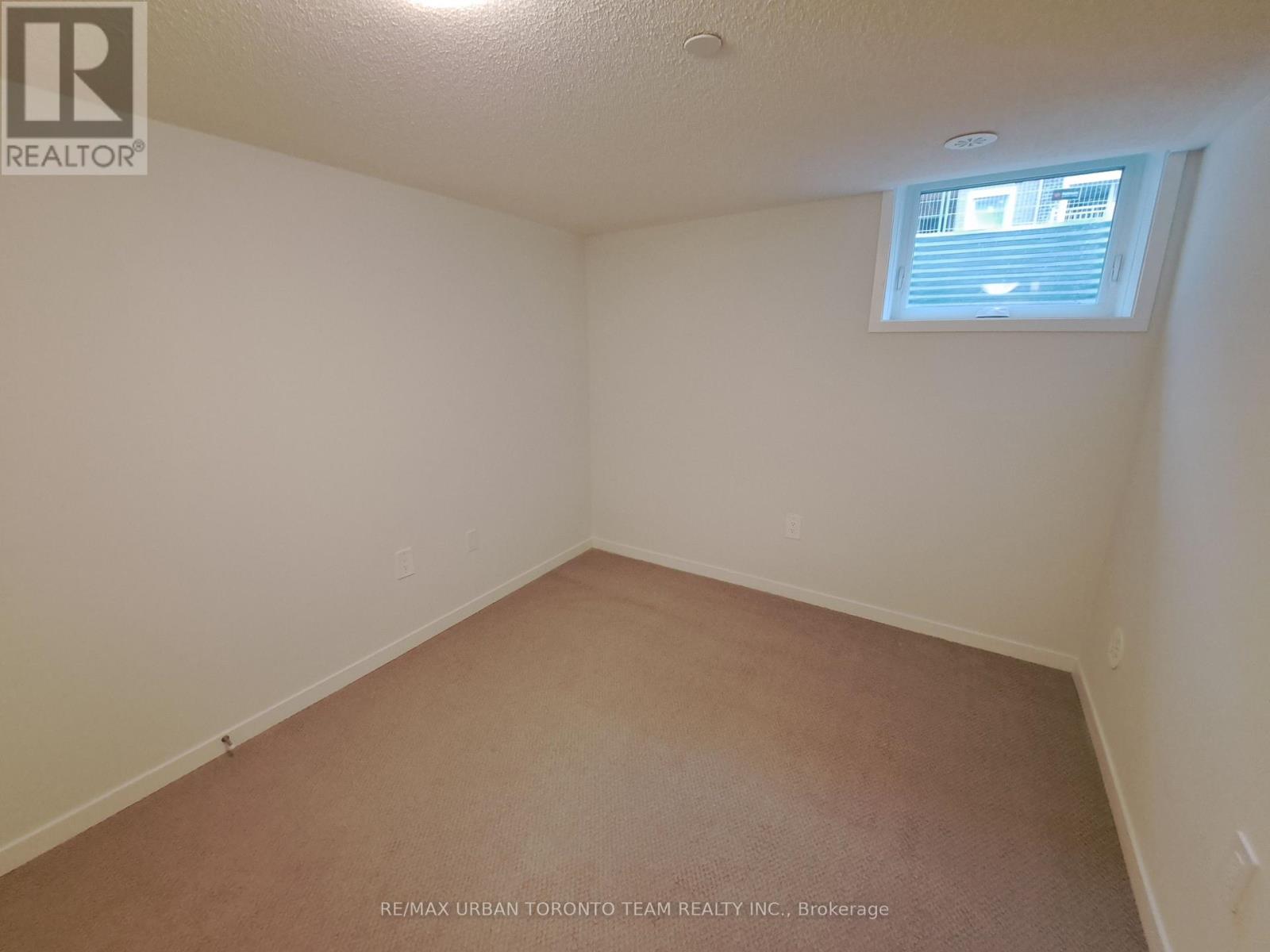 45 - 21 Honeycrisp Crescent, Vaughan, Ontario  L4K 0N6 - Photo 10 - N13865978