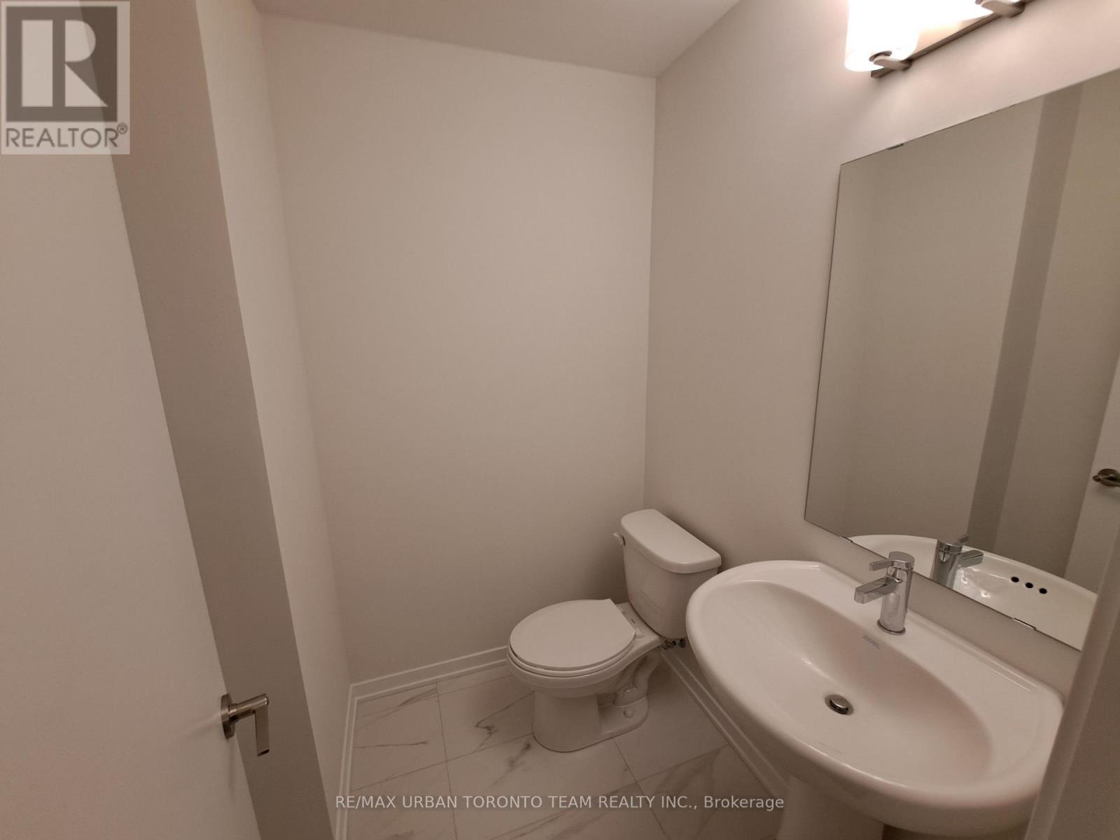 45 - 21 Honeycrisp Crescent, Vaughan, Ontario  L4K 0N6 - Photo 7 - N13865978