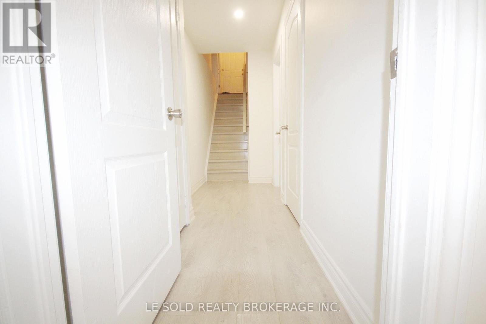 Bsmt - 7 Pear Blossom Way, East Gwillimbury, Ontario  L9N 0T3 - Photo 2 - N13866122