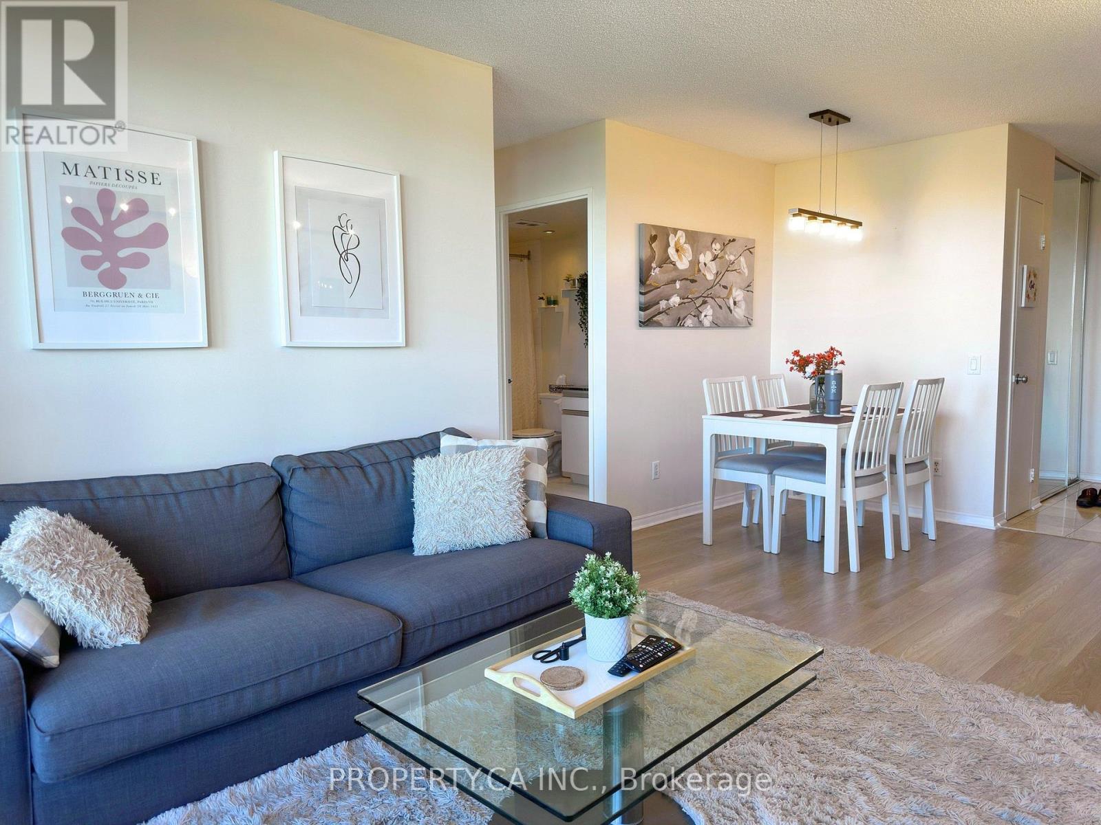 701 - 91 Townsgate Drive, Vaughan (Crestwood-Springfarm-Yorkhill), Ontario  L4J 8E8 - Photo 3 - N13866214