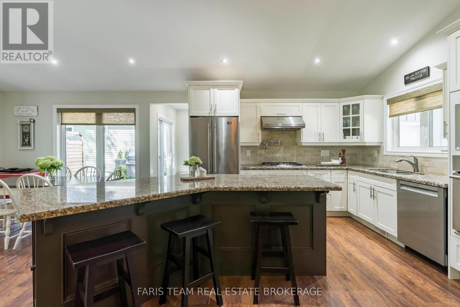 15 Rosemary Road, Tiny, Ontario  L0L 2T0 - Photo 6 - S13866106