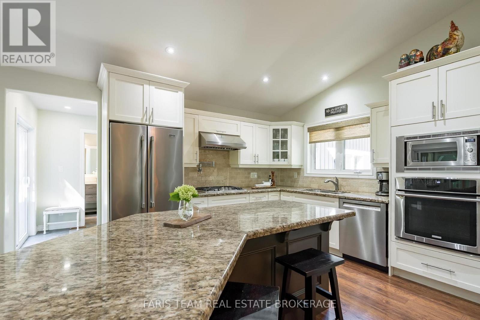 15 Rosemary Road, Tiny, Ontario  L0L 2T0 - Photo 7 - S13866106