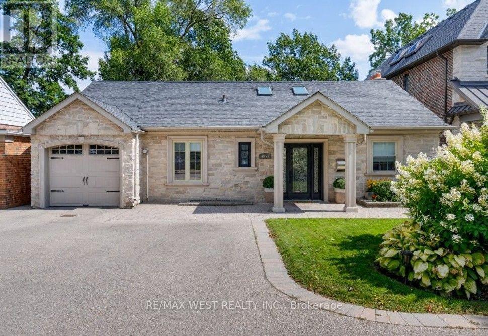 4653 Dundas Street W, Toronto, Ontario  M9A 1A4 - Photo 46 - W13865862