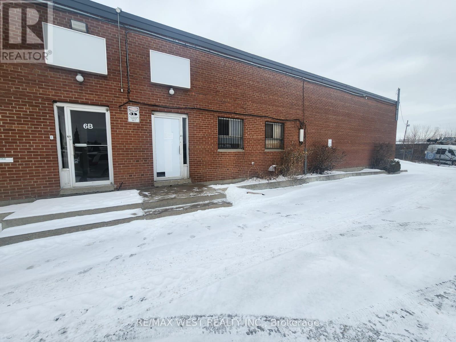 6c - 20 Millwick Drive, Toronto (Humber Summit), Ontario  M9L 1Y3 - Photo 2 - W13865912