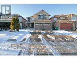 32 DEERGLEN DRIVE, Brampton, Ontario