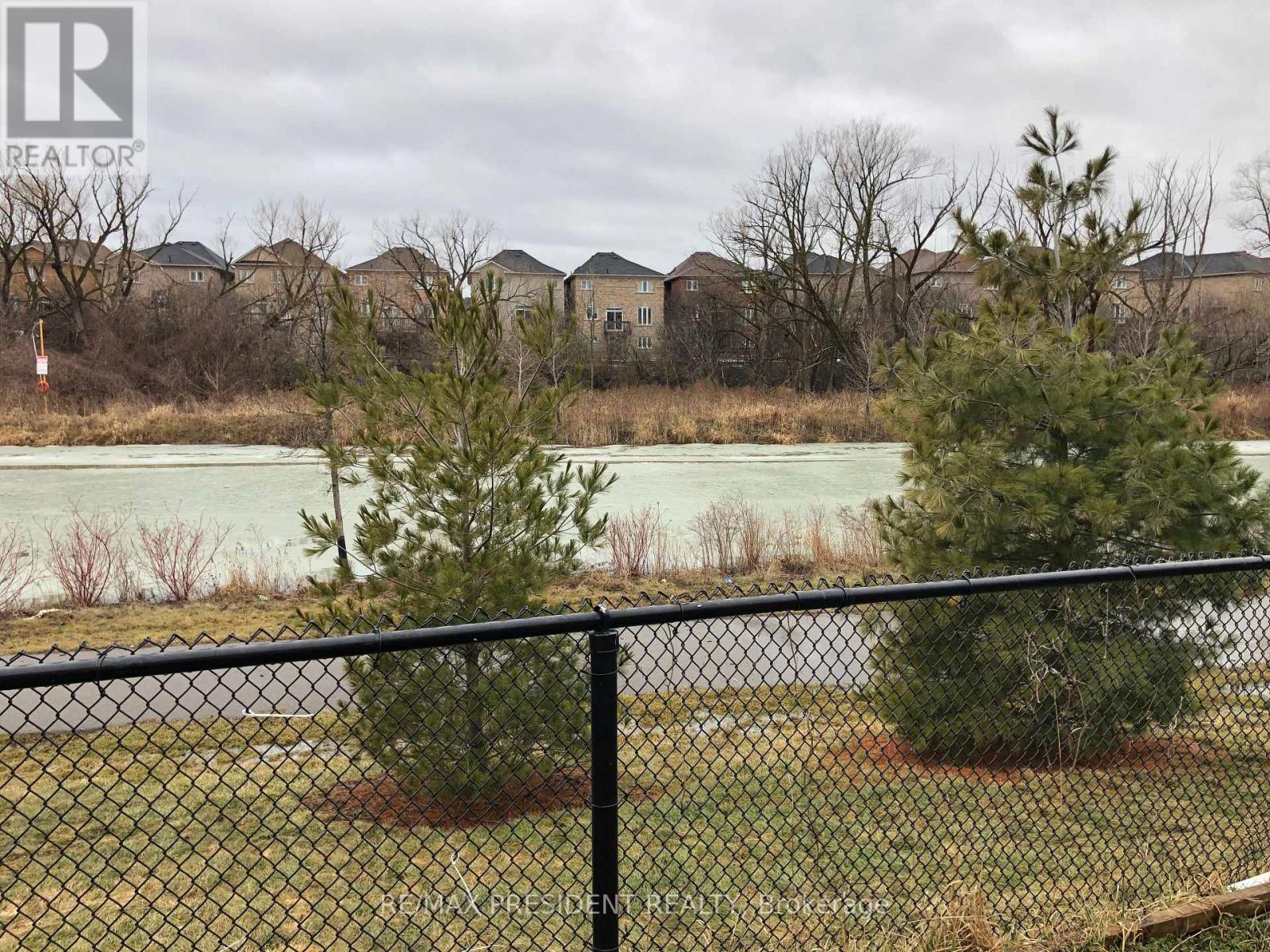 76 Saint Grace Court, Brampton (Bram East), Ontario  L6P 3B9 - Photo 12 - W13866096
