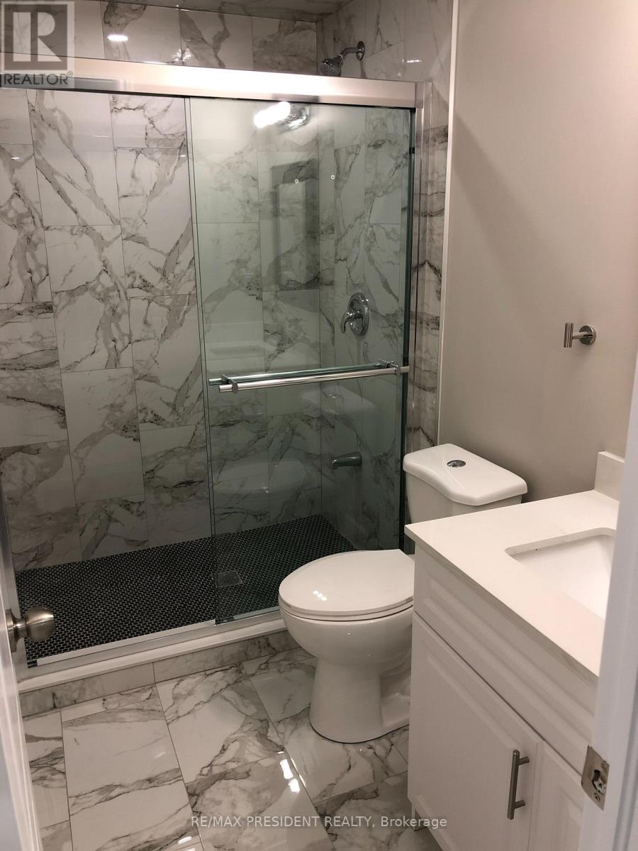 76 Saint Grace Court, Brampton (Bram East), Ontario  L6P 3B9 - Photo 4 - W13866096