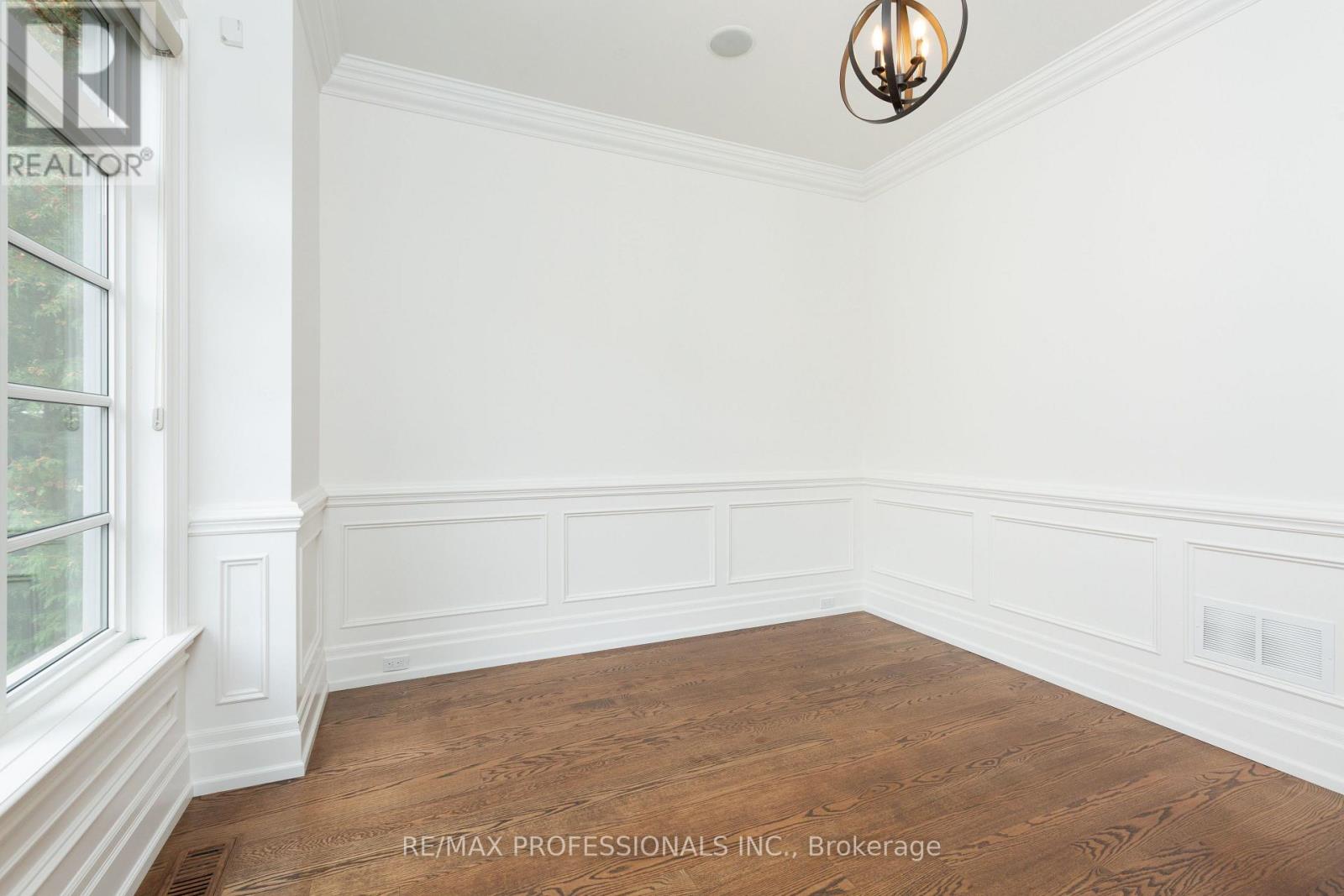 191 Edenbridge Drive, Toronto, Ontario  M9A 3G7 - Photo 19 - W13866104