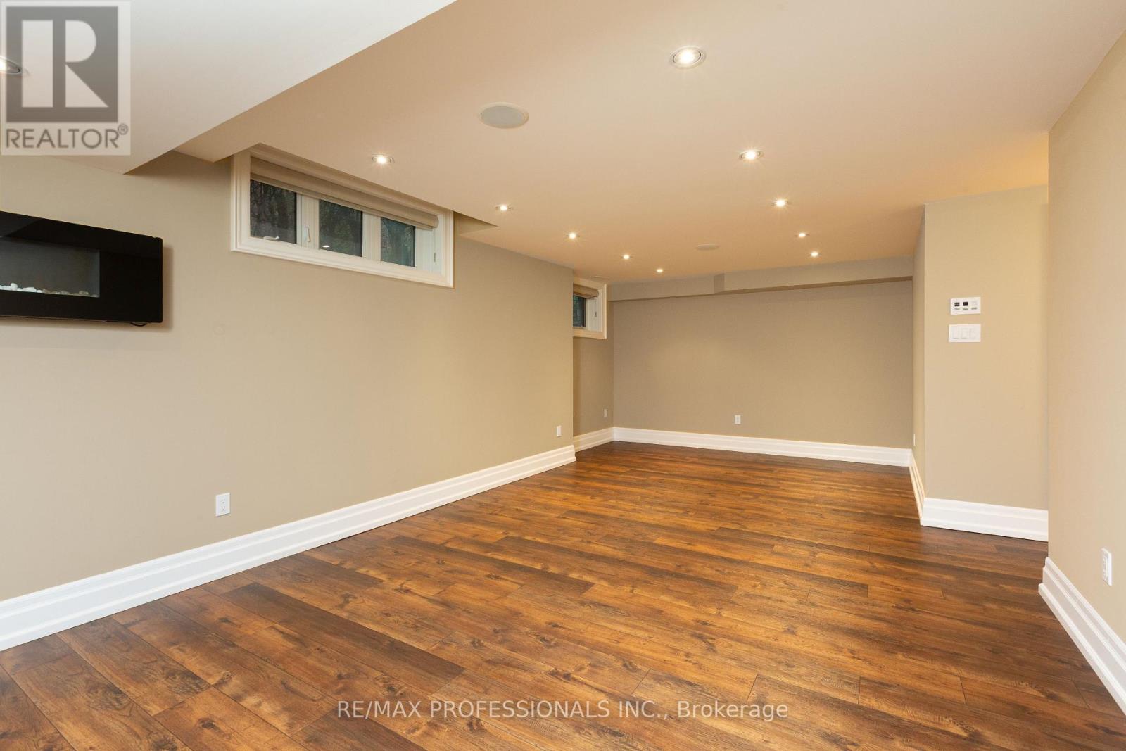191 Edenbridge Drive, Toronto, Ontario  M9A 3G7 - Photo 42 - W13866104