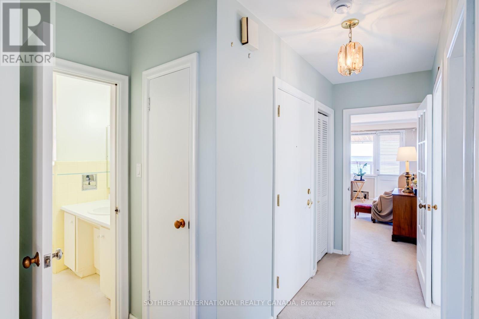 407 Lake Promenade, Toronto, Ontario  M8W 1C3 - Photo 15 - W13866124
