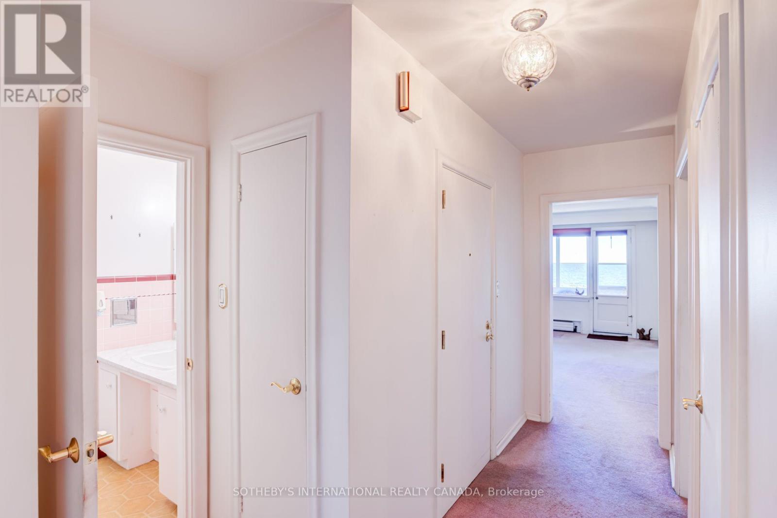 407 Lake Promenade, Toronto, Ontario  M8W 1C3 - Photo 30 - W13866124