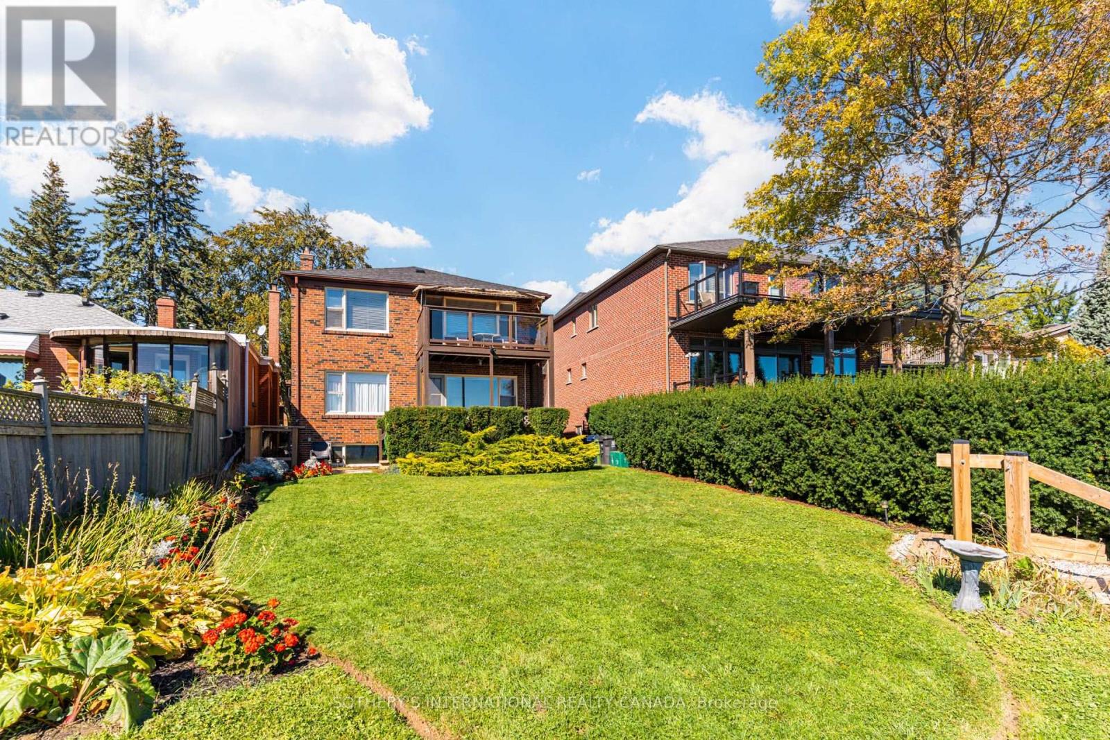 407 Lake Promenade, Toronto, Ontario  M8W 1C3 - Photo 39 - W13866124