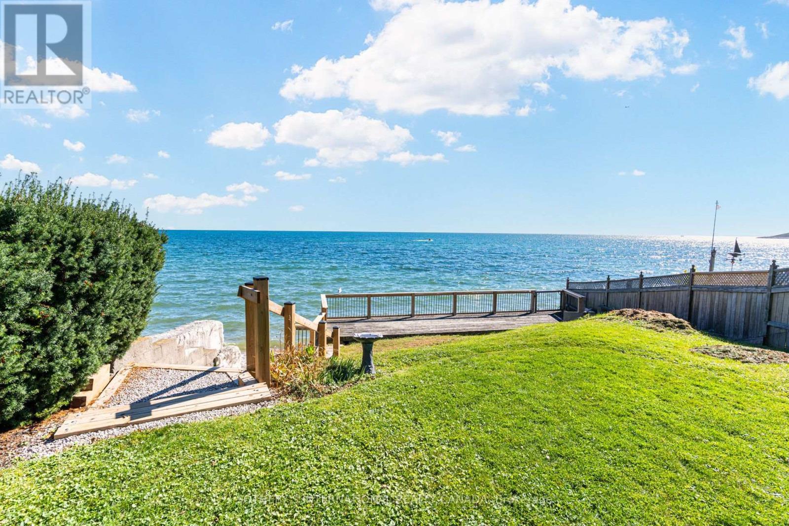 407 Lake Promenade, Toronto, Ontario  M8W 1C3 - Photo 42 - W13866124