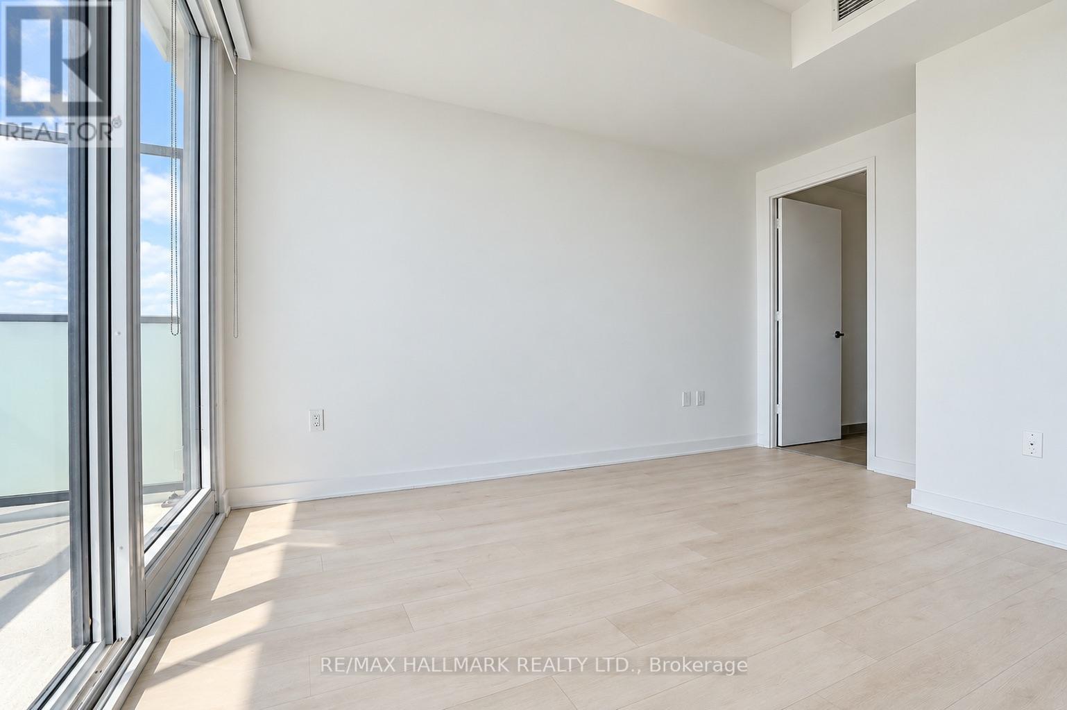 5504 - 3900 Confederation Parkway, Mississauga, Ontario  L5B 0M3 - Photo 8 - W13865382