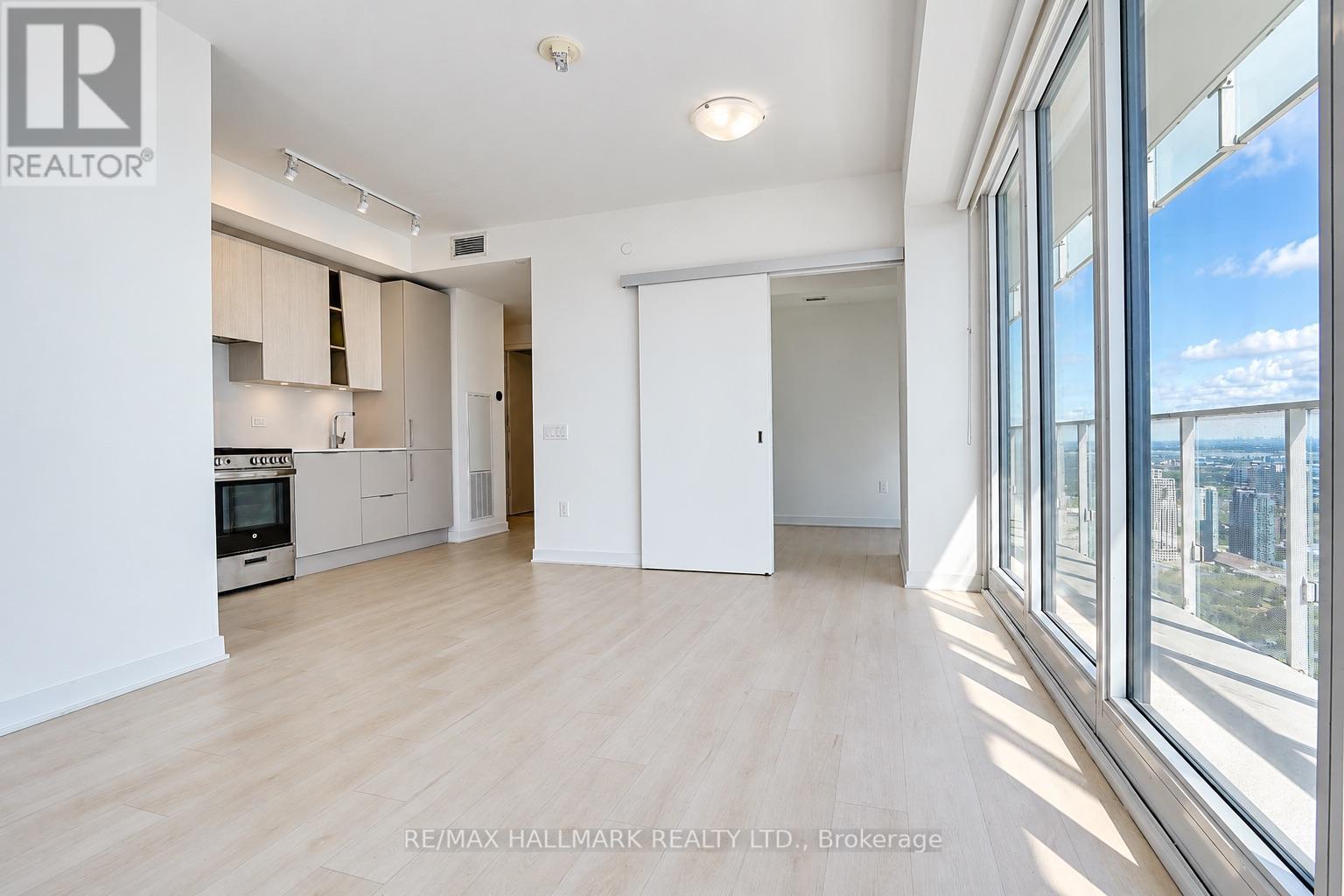 5504 - 3900 Confederation Parkway, Mississauga, Ontario  L5B 0M3 - Photo 14 - W13865382