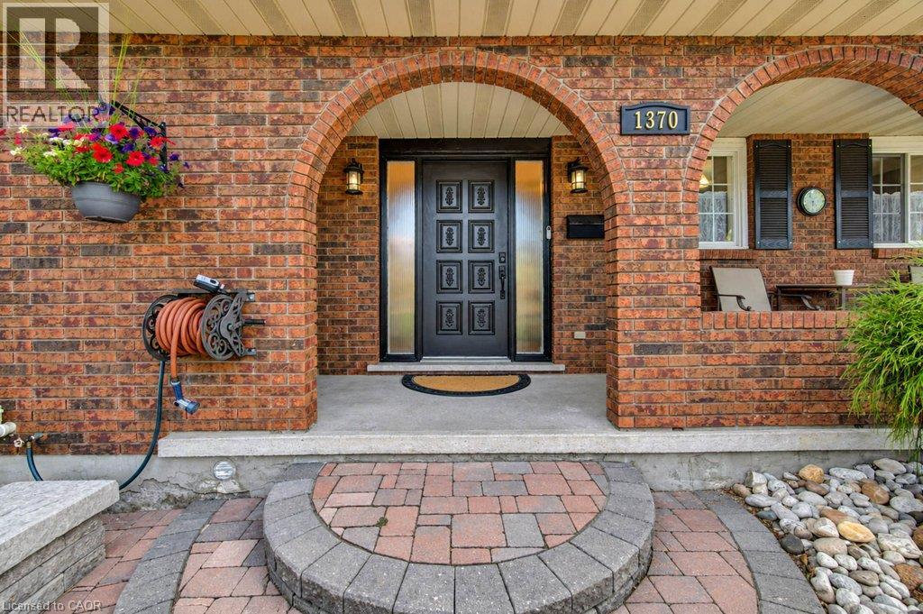 1370 Thorman Place, Cambridge, Ontario  N3H 4K5 - Photo 6 - 40867512