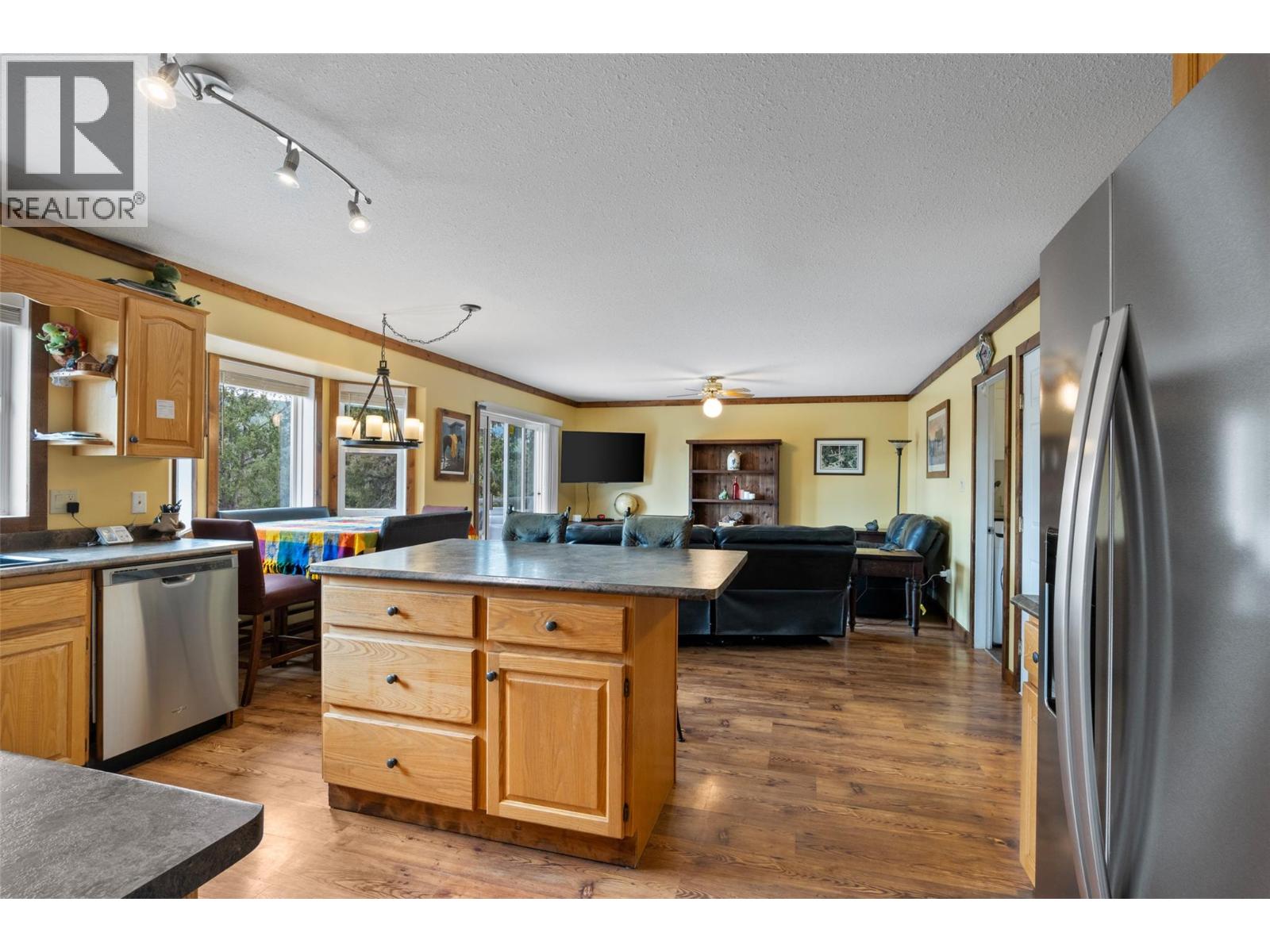 5809 Beech Road, Merritt, British Columbia  V1K 1M6 - Photo 47 - 10402485
