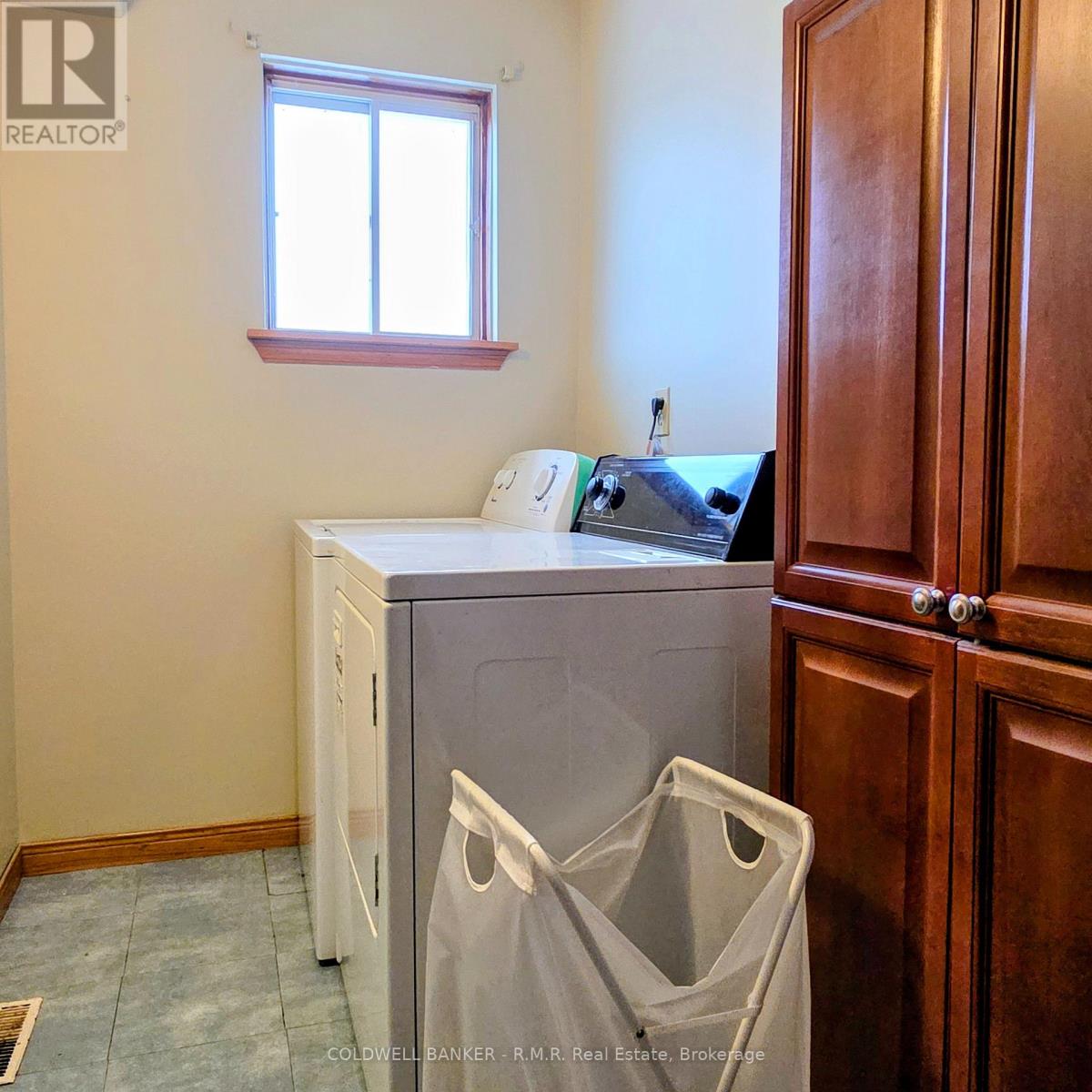 2 - 1024 Division Street, Cobourg, Ontario  K9A 5Y5 - Photo 4 - X13866342