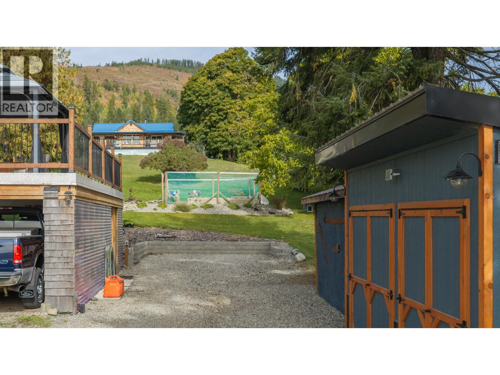 960 Monrose Road, Wynndel, British Columbia  V0B 2N2 - Photo 48 - 10401606