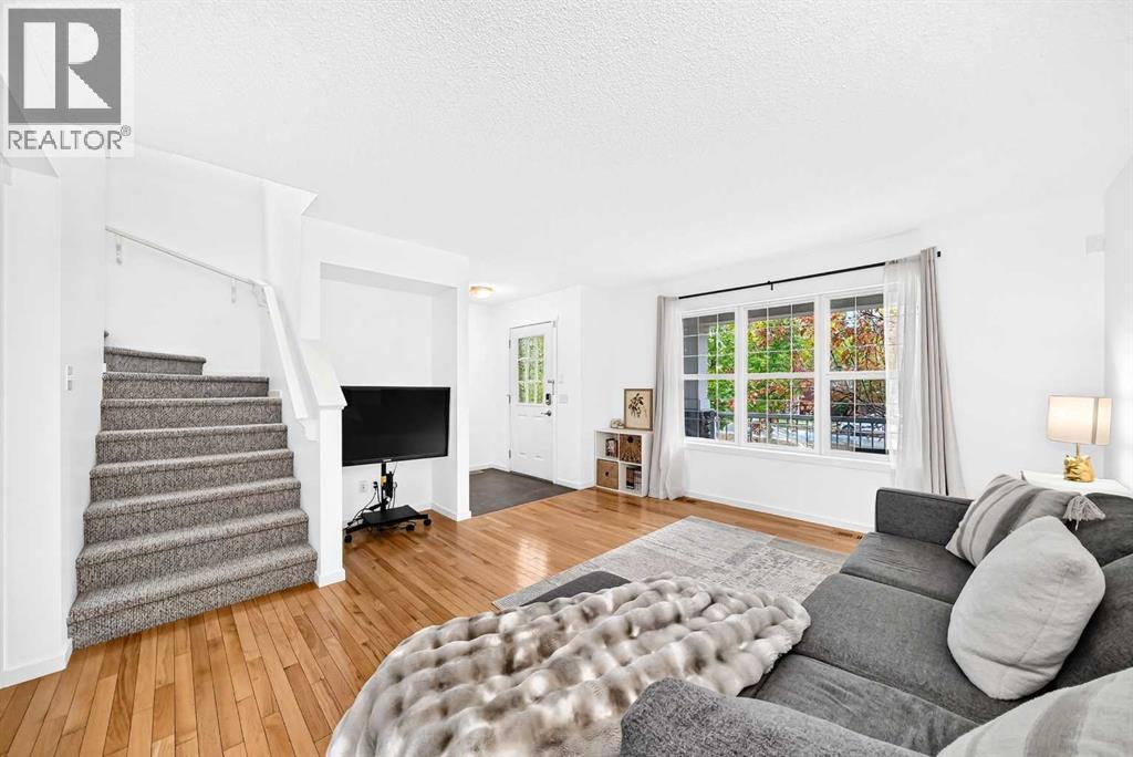 139 89 Street Sw, Calgary, Alberta  T3H 0M4 - Photo 7 - A2350411
