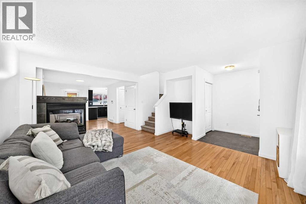 139 89 Street Sw, Calgary, Alberta  T3H 0M4 - Photo 8 - A2350411