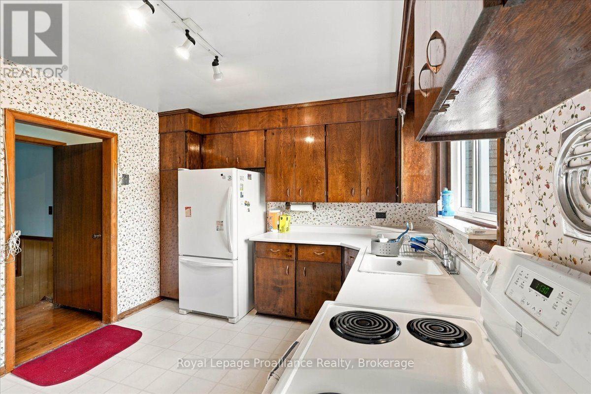550 Victoria Avenue, Belleville, Ontario  K8N 2G7 - Photo 7 - X13865520