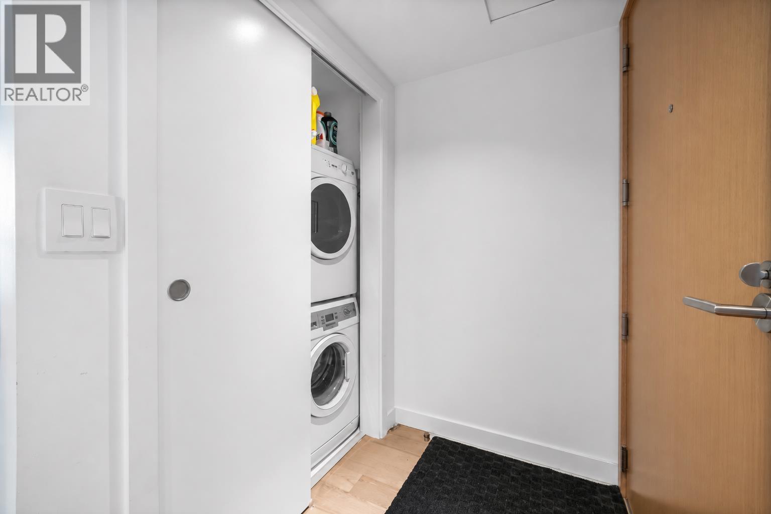 603 4638 Gladstone Street, Vancouver, British Columbia  V5N 0G5 - Photo 3 - R3172747