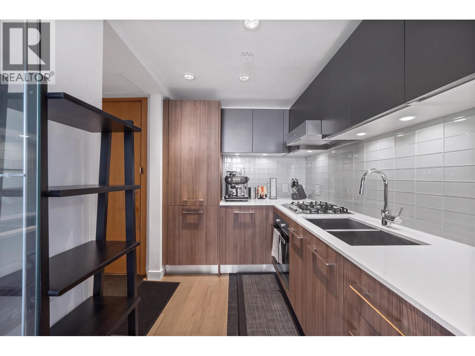 603 4638 Gladstone Street, Vancouver, British Columbia  V5N 0G5 - Photo 7 - R3172747