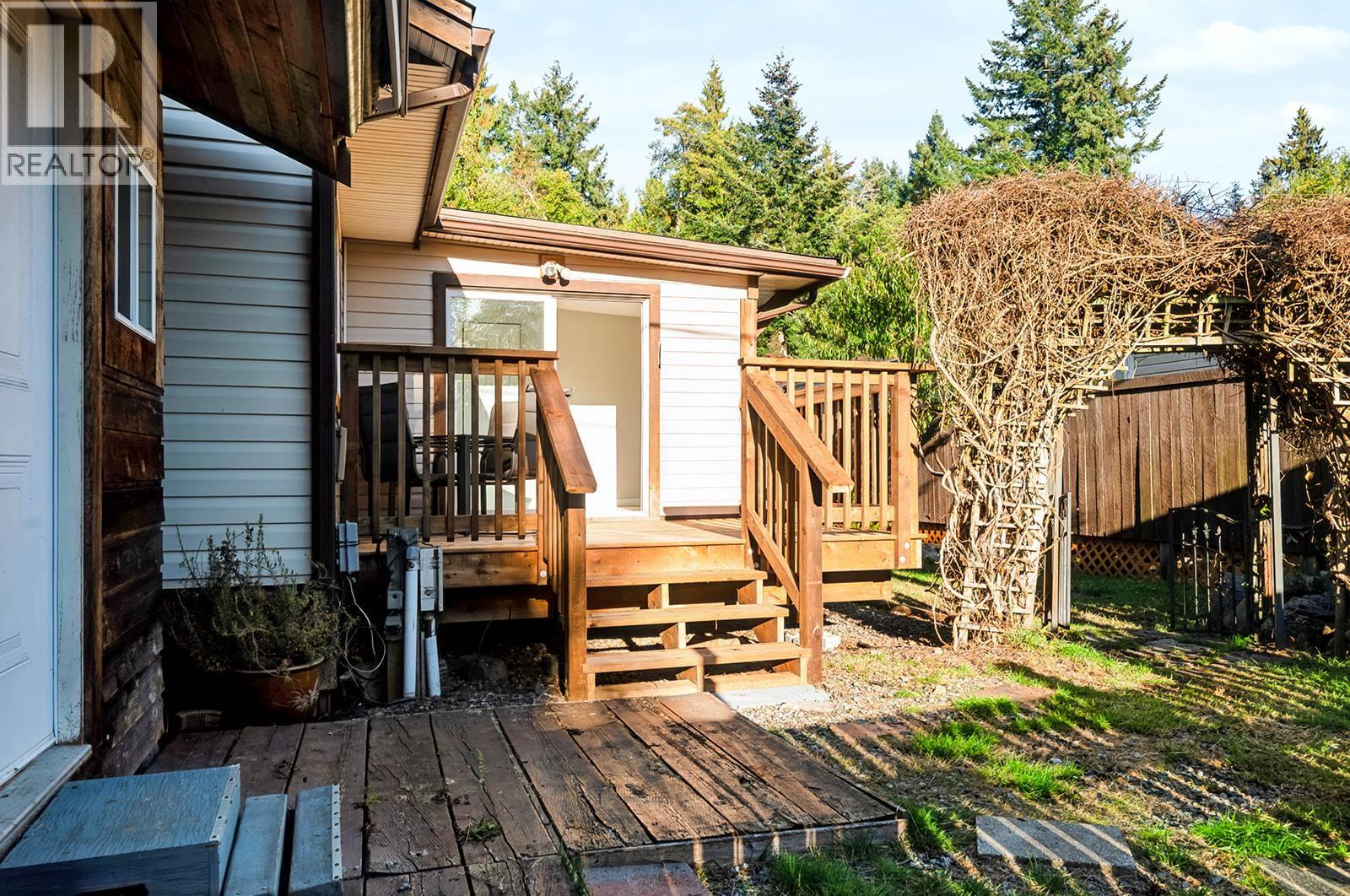 1413 Sunshine Coast Highway, Gibsons, British Columbia  V0N 1V5 - Photo 33 - R3172733