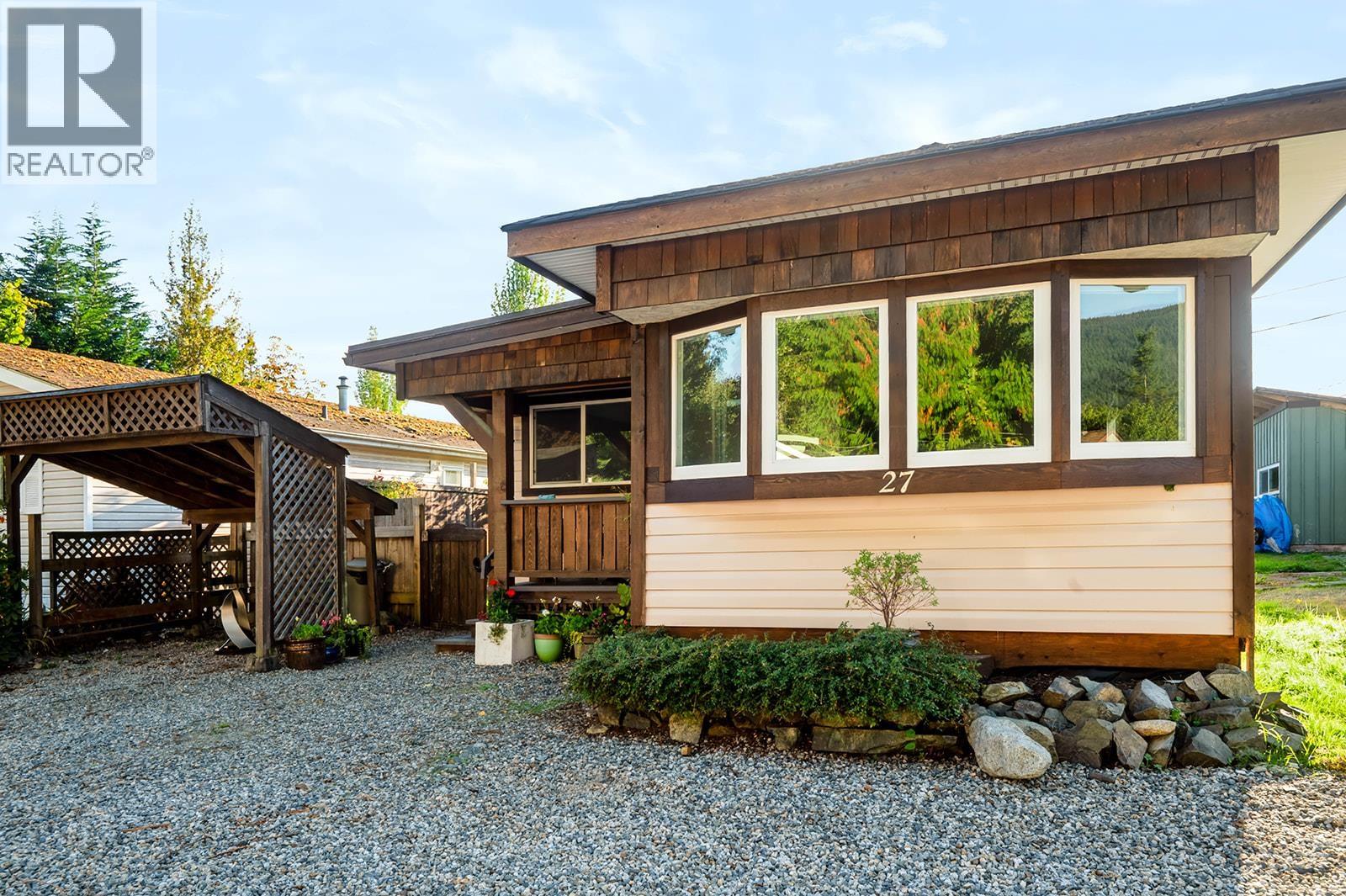 1413 Sunshine Coast Highway, Gibsons, British Columbia  V0N 1V5 - Photo 35 - R3172733