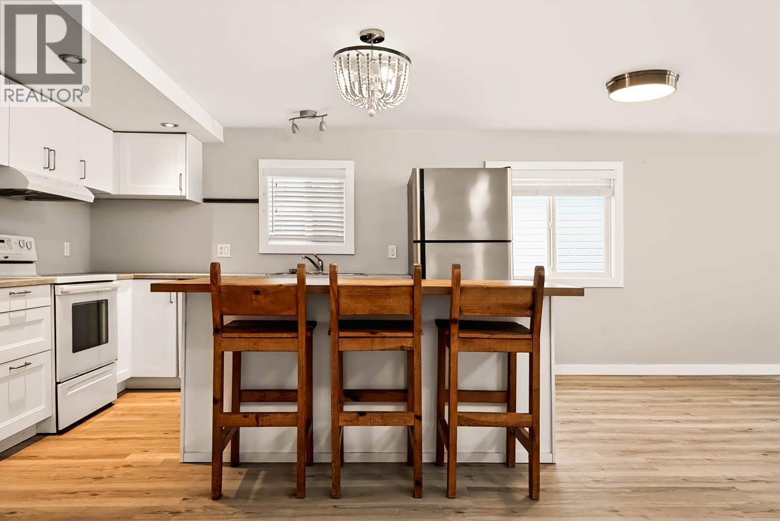 1413 Sunshine Coast Highway, Gibsons, British Columbia  V0N 1V5 - Photo 9 - R3172733