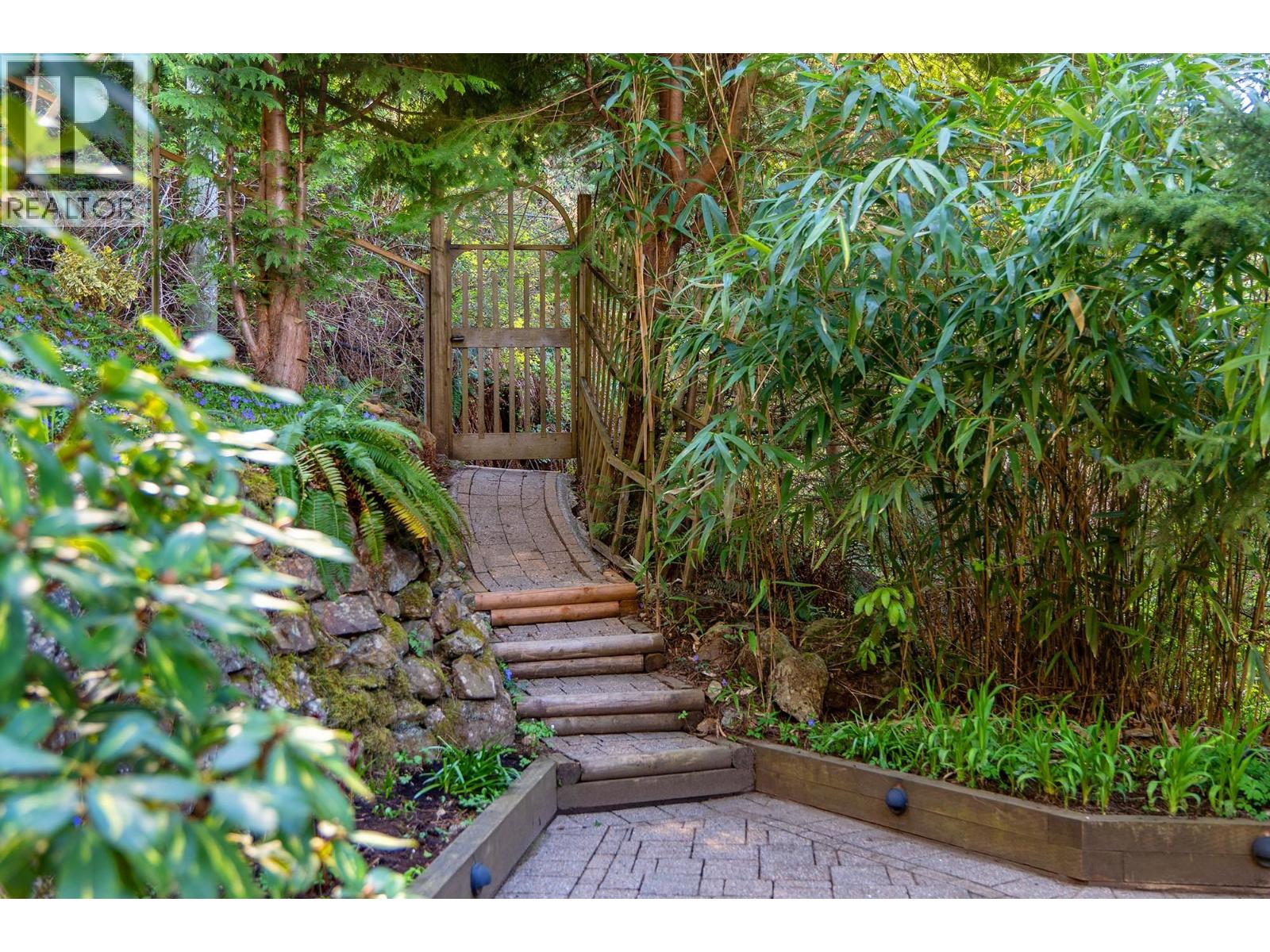 555 Roocroft Lane, Bowen Island, British Columbia  V0N 1G2 - Photo 26 - R3172753