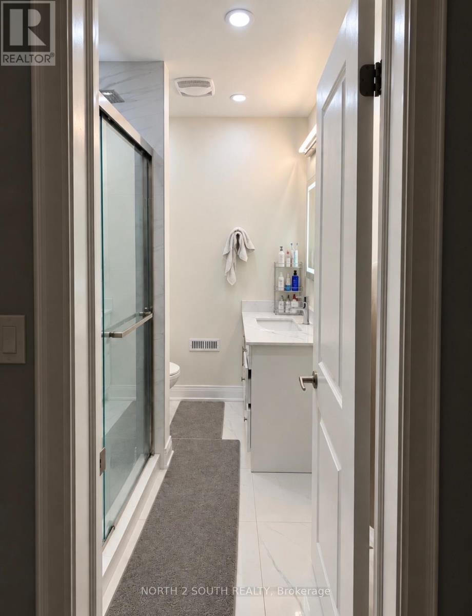 Main - 96 Bamford Crescent, Toronto, Ontario  M3N 1T8 - Photo 22 - W13804014