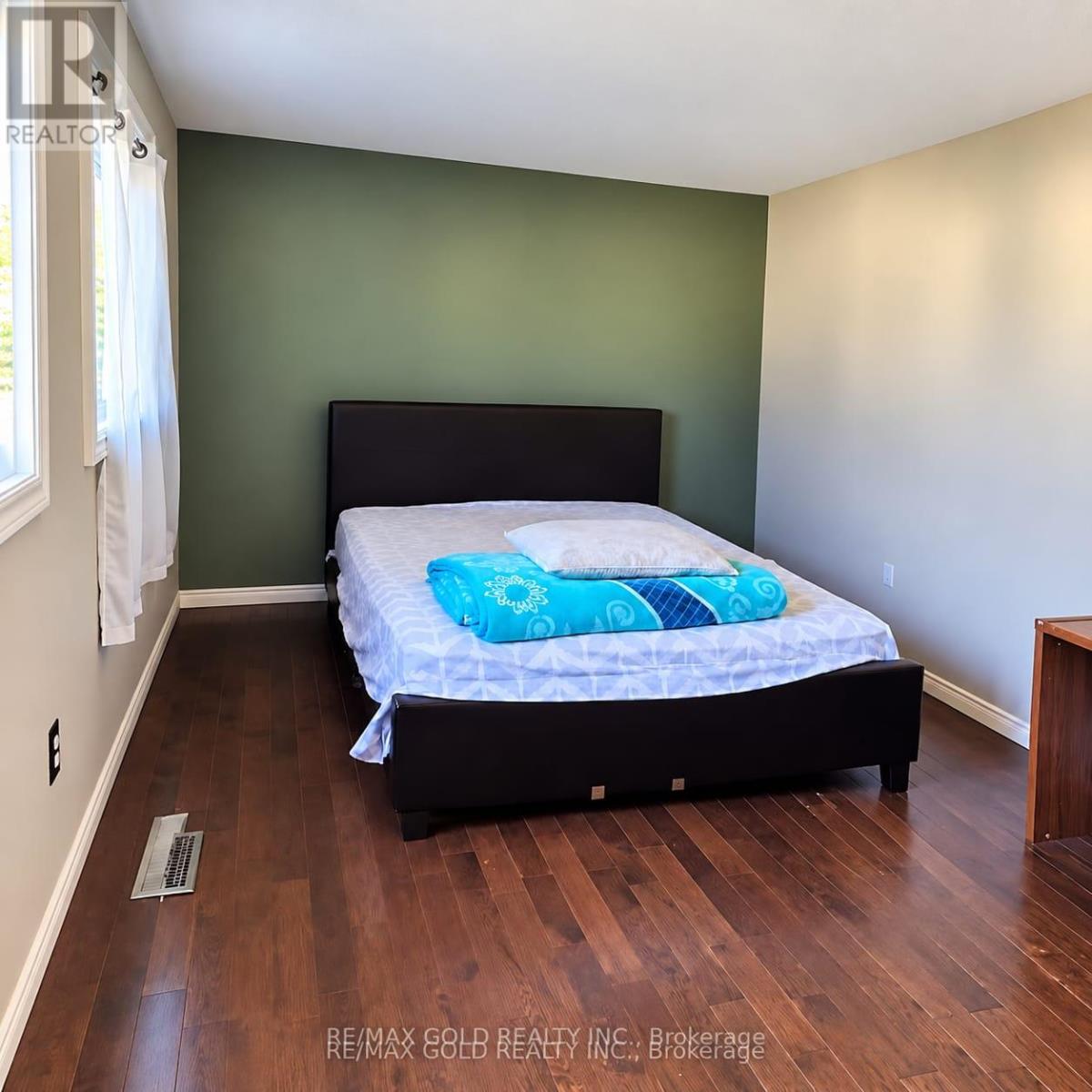 32 Steven Court, Brampton, Ontario  L6Z 3A7 - Photo 14 - W13863554