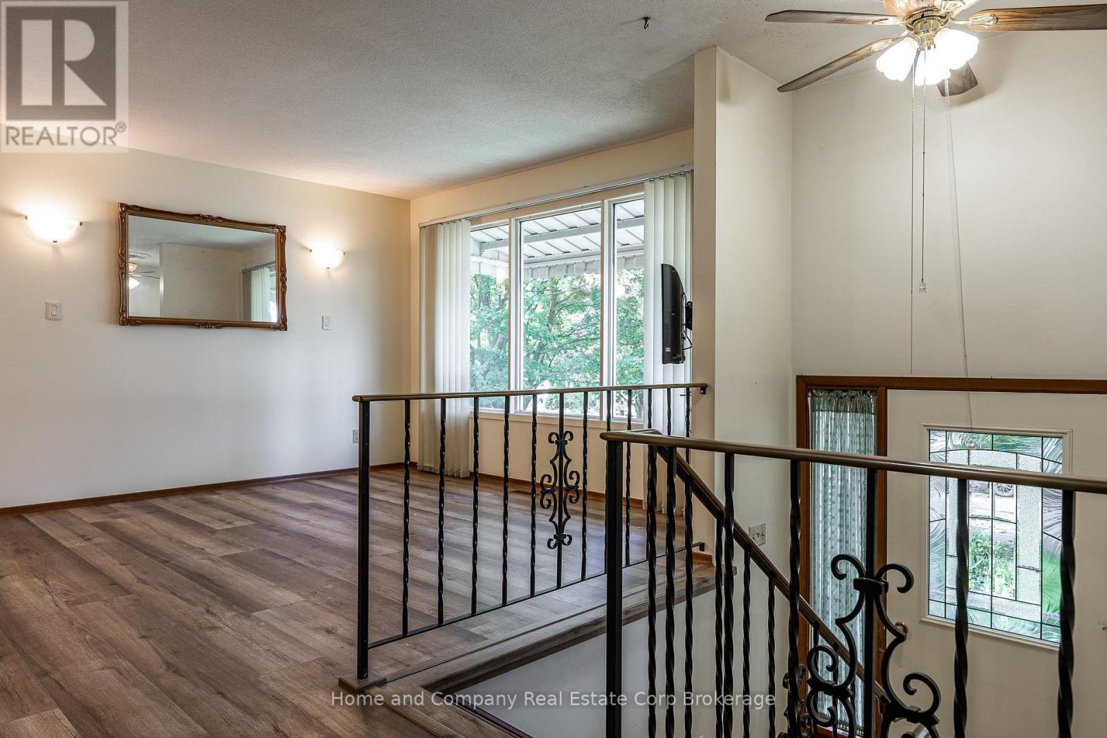 69 Nethercott Drive, Stratford, Ontario  N5A 7G3 - Photo 5 - X13866274