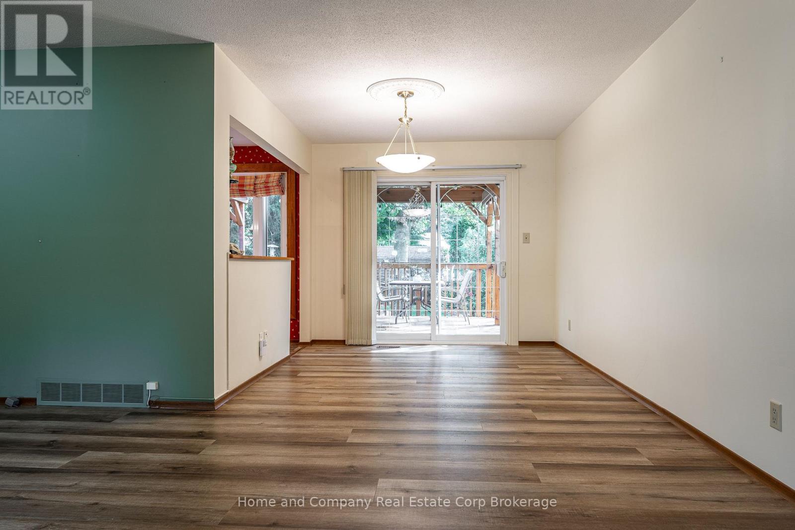 69 Nethercott Drive, Stratford, Ontario  N5A 7G3 - Photo 9 - X13866274