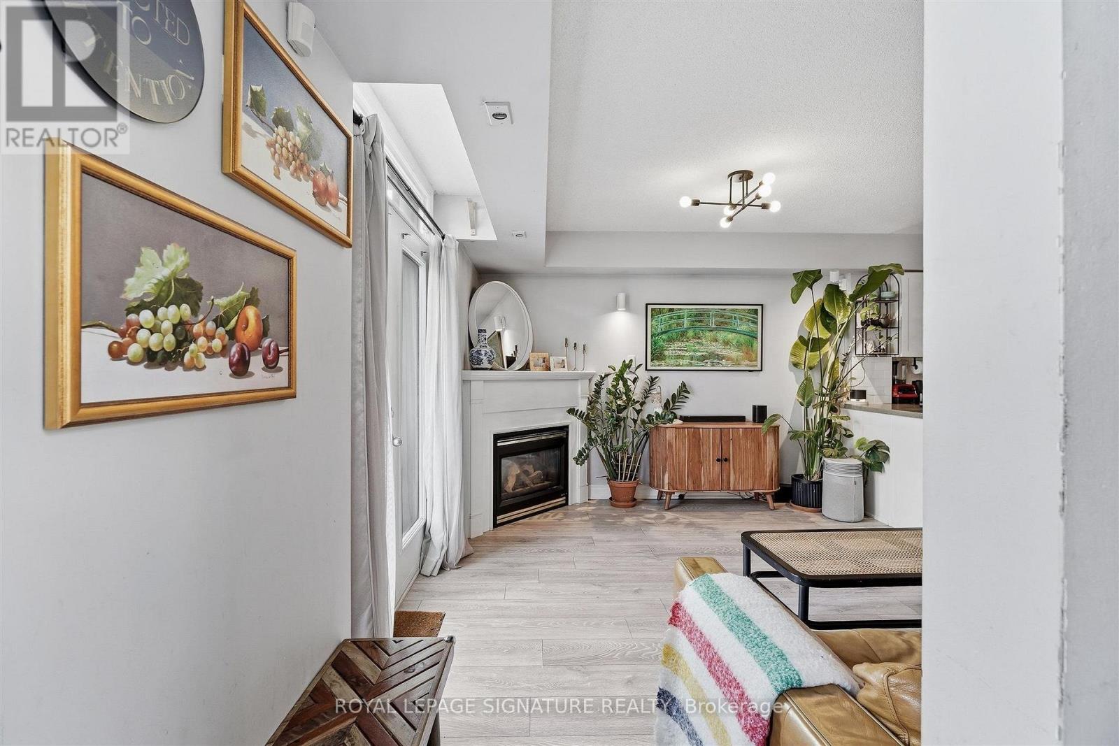 2503 - 25 Sudbury Street, Toronto, Ontario  M6J 3W6 - Photo 3 - C13866362