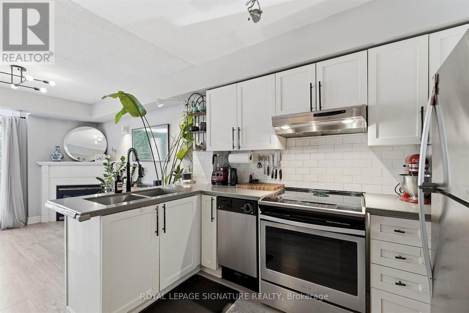 2503 - 25 Sudbury Street, Toronto, Ontario  M6J 3W6 - Photo 6 - C13866362