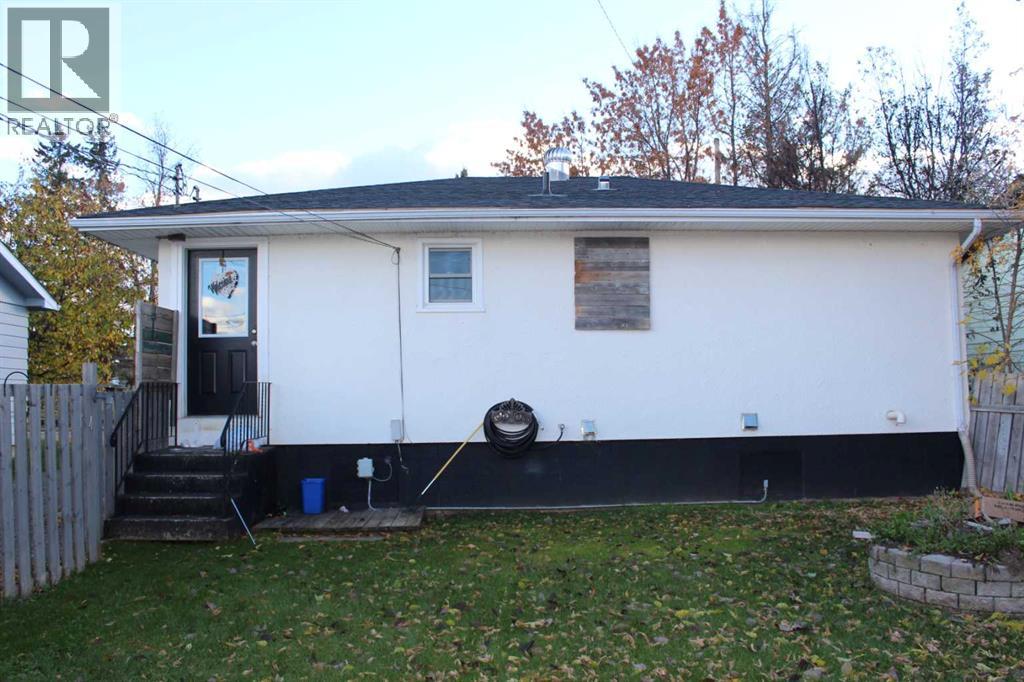 206 2nd Avenue Sw, Manning, Alberta  T0H 2M0 - Photo 8 - A2350561