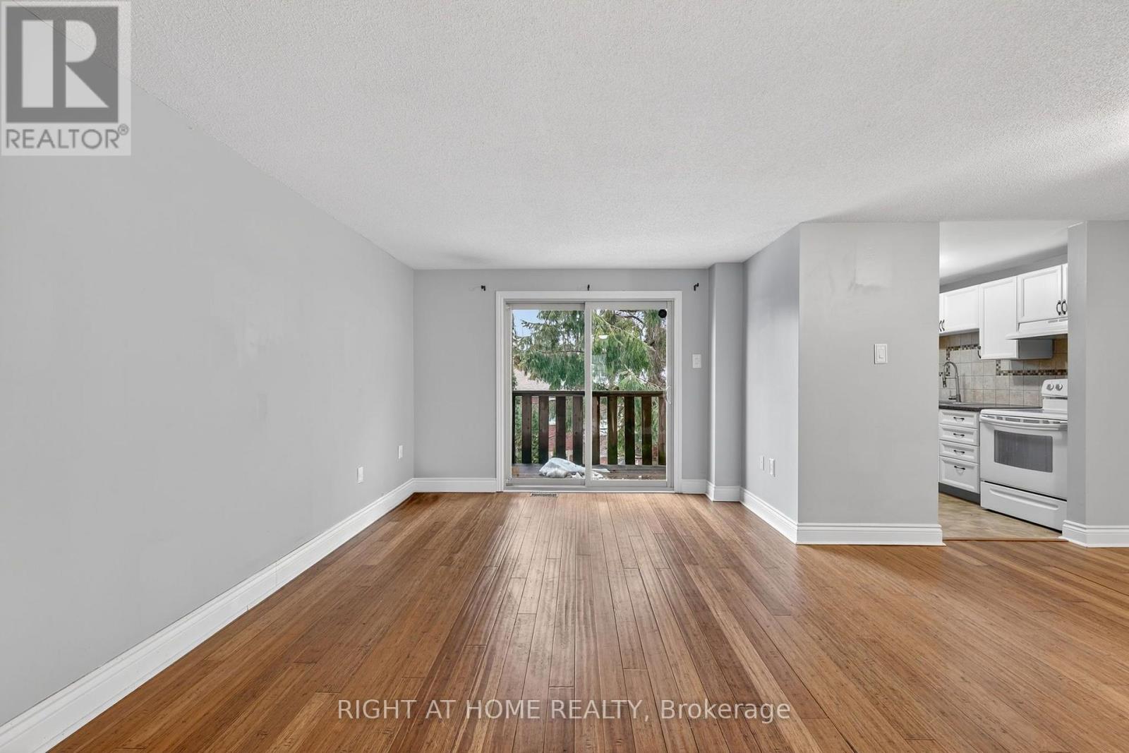 10 - 32 Sawmill Road, Barrie (Ardagh), Ontario  L4N 6X3 - Photo 4 - S13866294