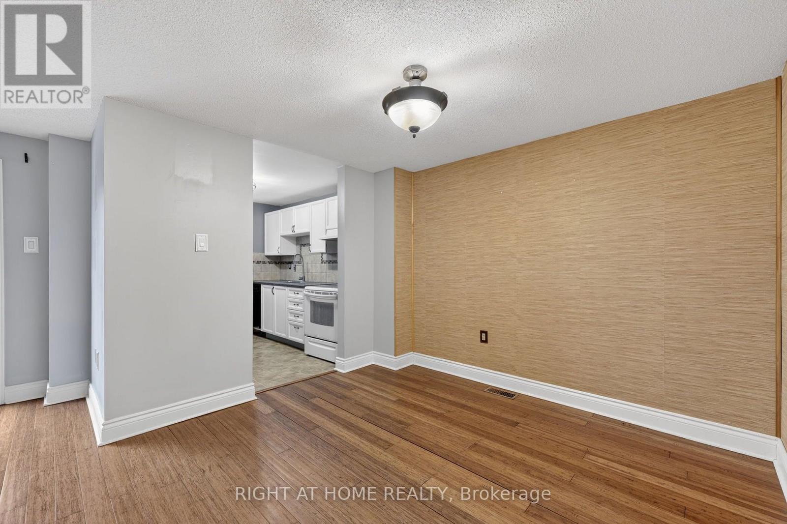 10 - 32 Sawmill Road, Barrie (Ardagh), Ontario  L4N 6X3 - Photo 7 - S13866294