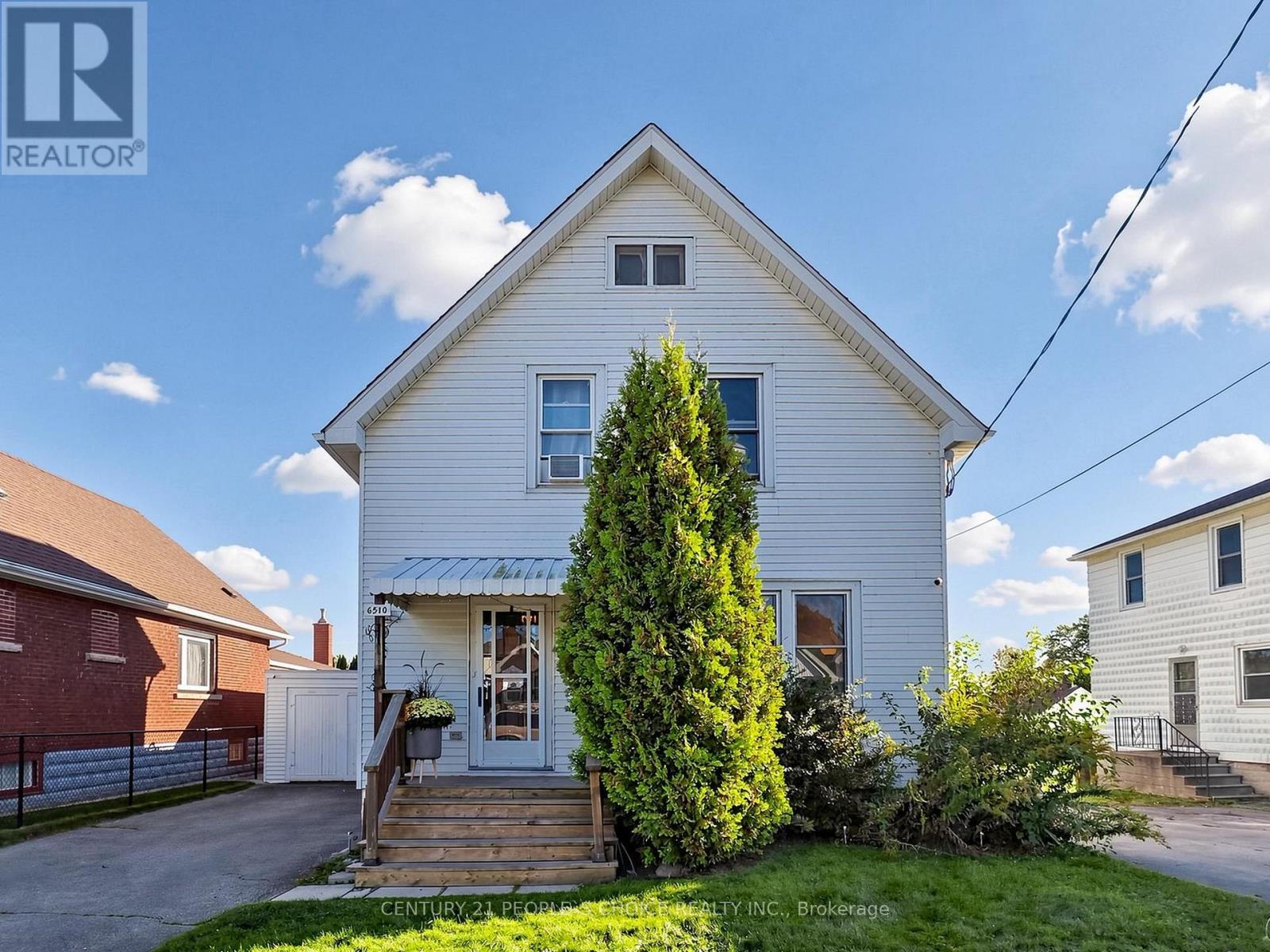 6510 Barker Street, Niagara Falls, Ontario  L2G 1Y7 - Photo 1 - X13835662
