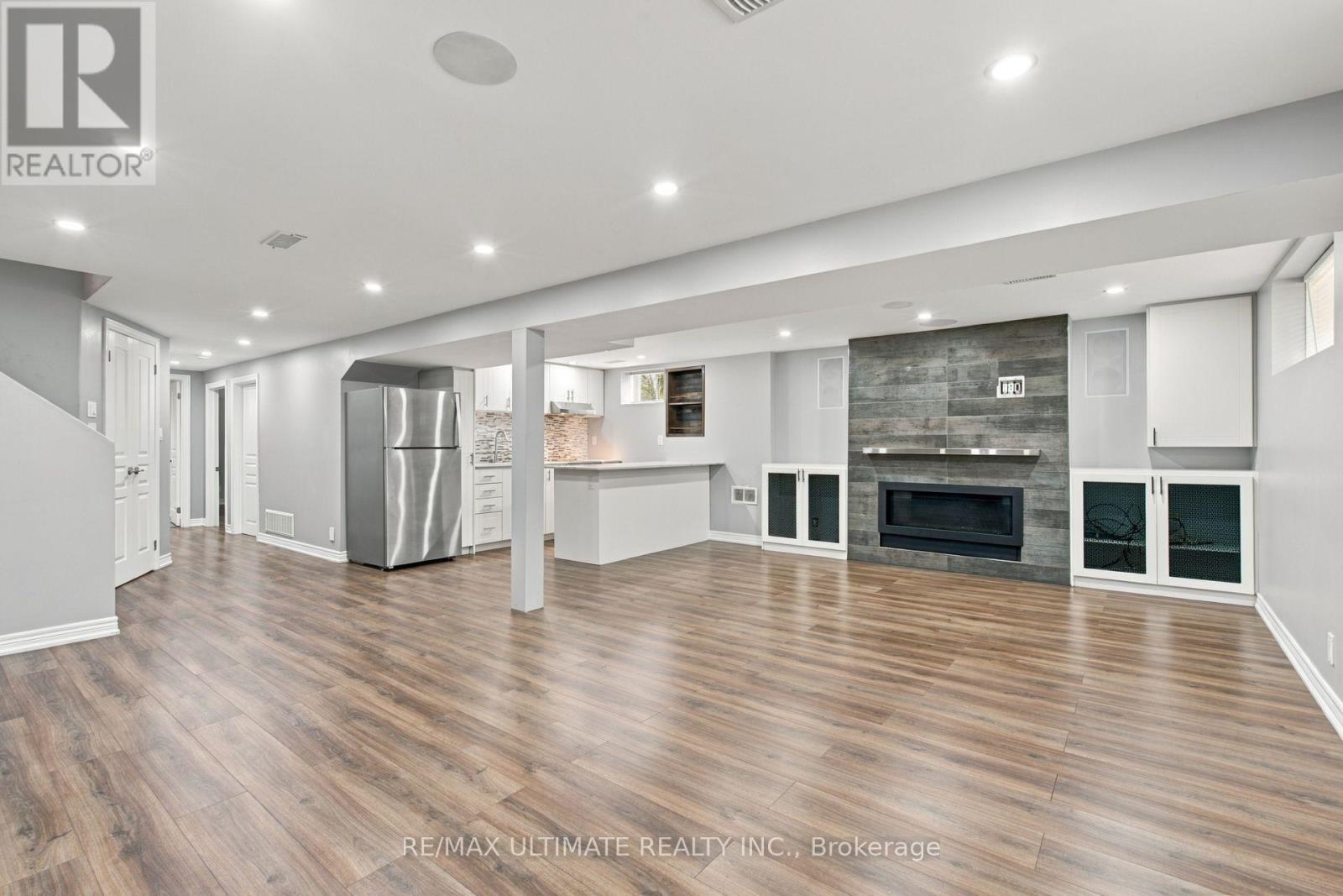7639 KITTRIDGE DRIVE, Mississauga, Ontario