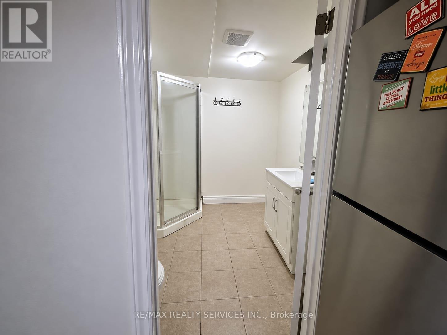 50 BANTING CRESCENT