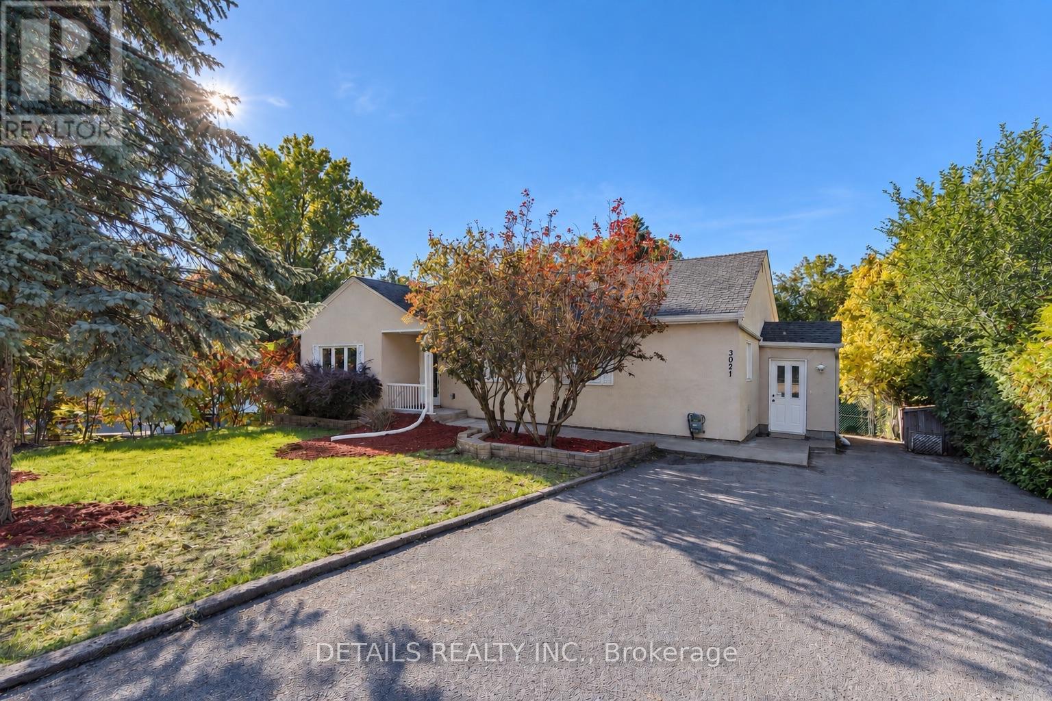 3021 Richmond Road, Ottawa, Ontario  K2B 6S6 - Photo 2 - X13864076