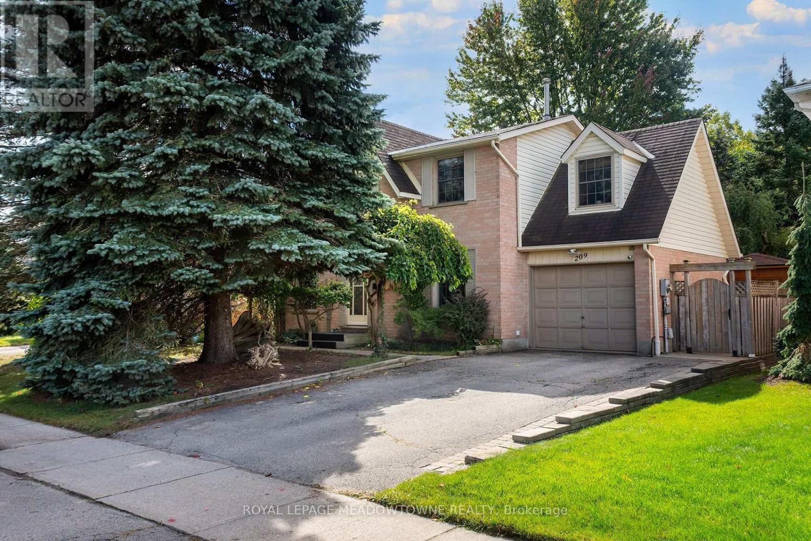 209 ELMIRA ROAD S, Guelph, Ontario