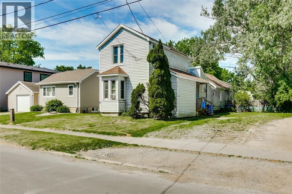 30 Duke STREET South Chatham Ontario Canada N7M4L9 2