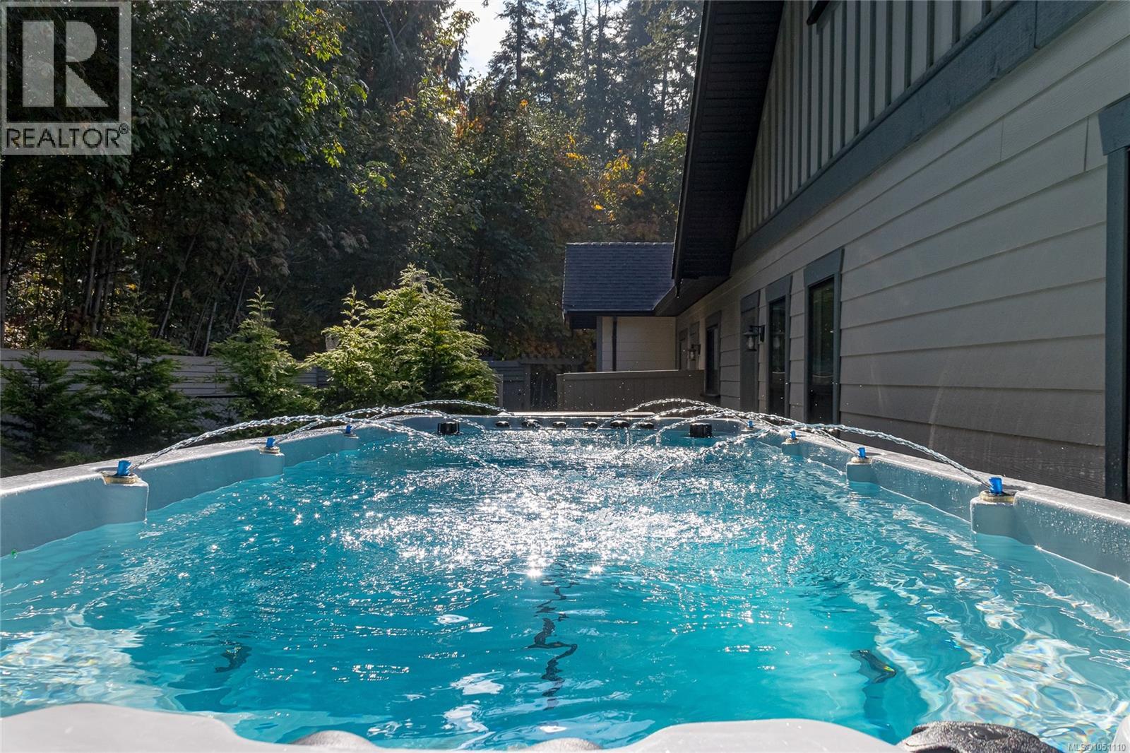 3800 Creekside Dr